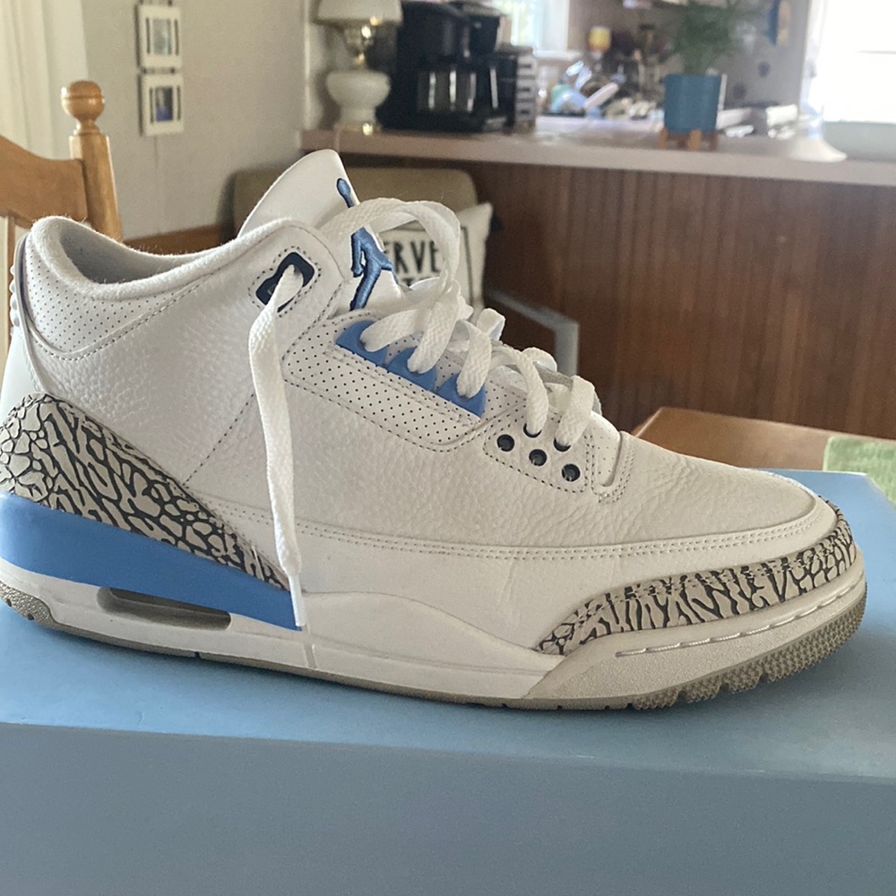 Jordan 3 (SOLD) - Picture 1 of 7